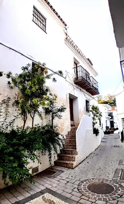 Sedella Posada Puente Romano المظهر الخارجي الصورة